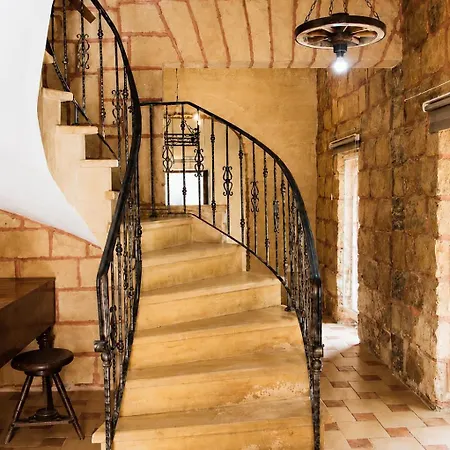 Charming Family With Pool In Marsaxlokk
